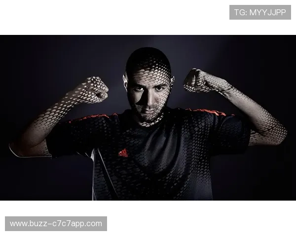 高清足球球星微信背景图精选 多款经典足球明星高清壁纸等你下载